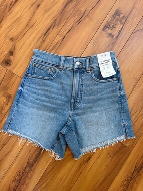 Madewell w 24 Denim Cutoff Jean Shorts - Blue the perfect Jean short mid-length